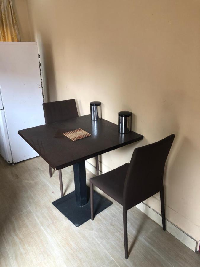 Tatys Homestay Dar es Salaam Eksteriør billede